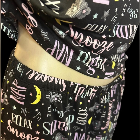 NWT Black and fun letters 🌙 Tank top & Shorts PJ set tagless - Picture 3 of 3